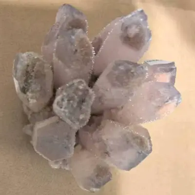 粉色水晶簇